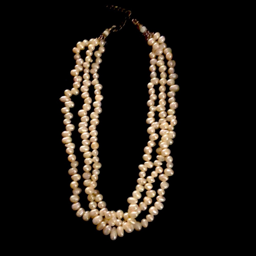 Vintage 3-strand cultured freshwater pearl necklace